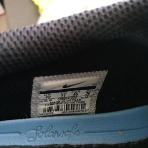 Tenis de hombre usado en buen estado color negro